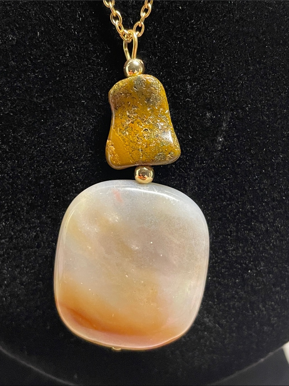 Gold-Tone Agate and Amber Pendant Necklace - Elegant Women’s Jewelry